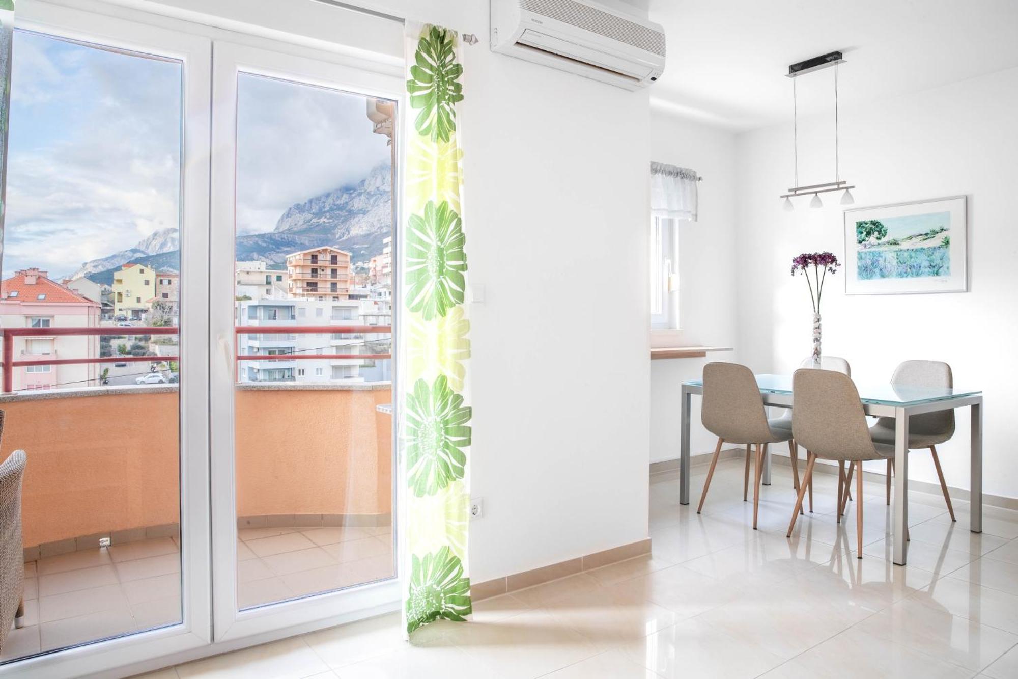 Brightflat Apartment *